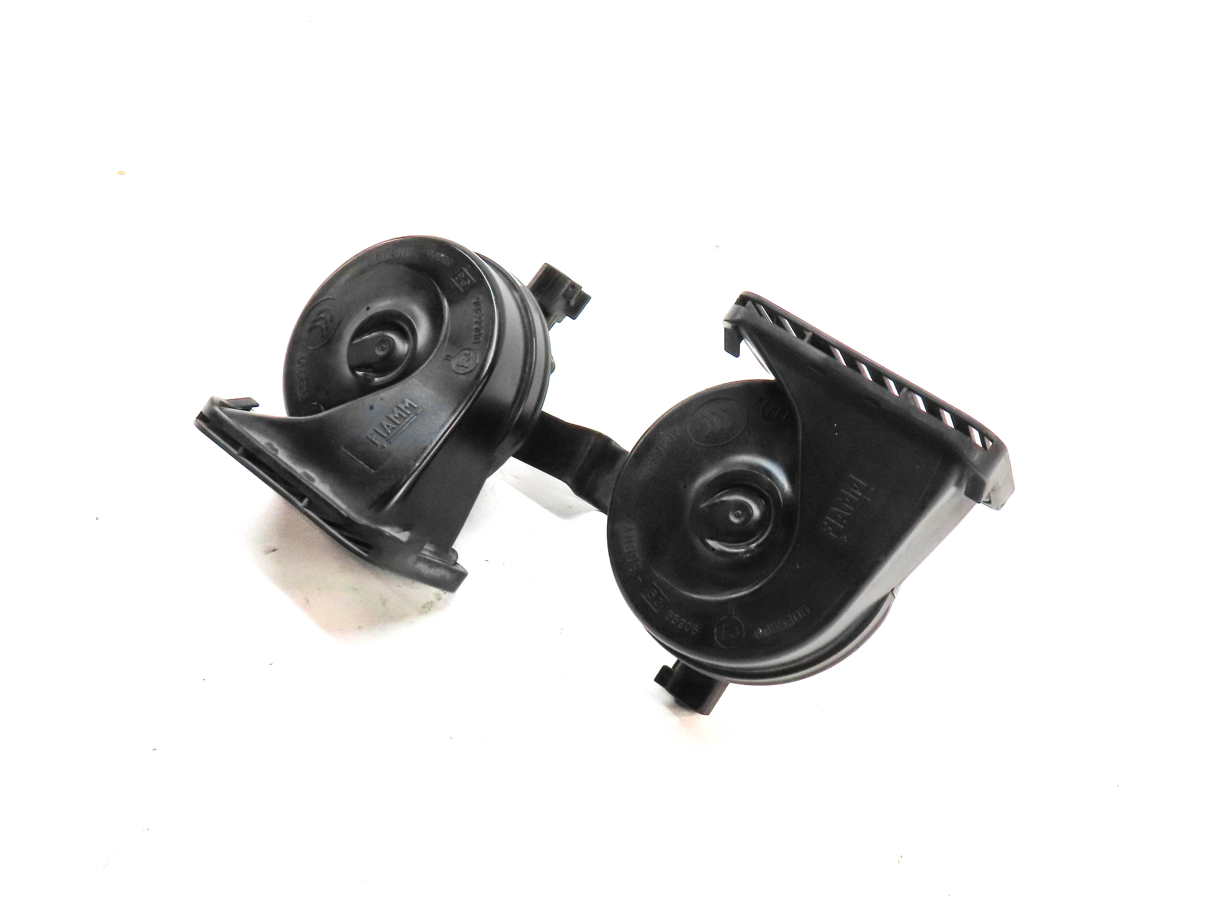 2012 RANGE ROVER (L322) FRONT LEFT & RIGHT HORN SET/2 w/ MOUNT BRACKET — exact item pictured